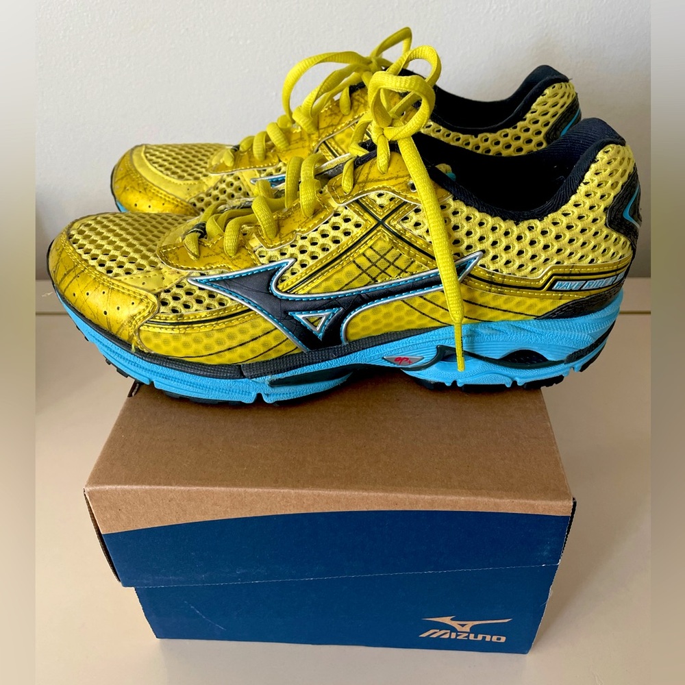 Mizuno Running Show Size 7.5 NWT